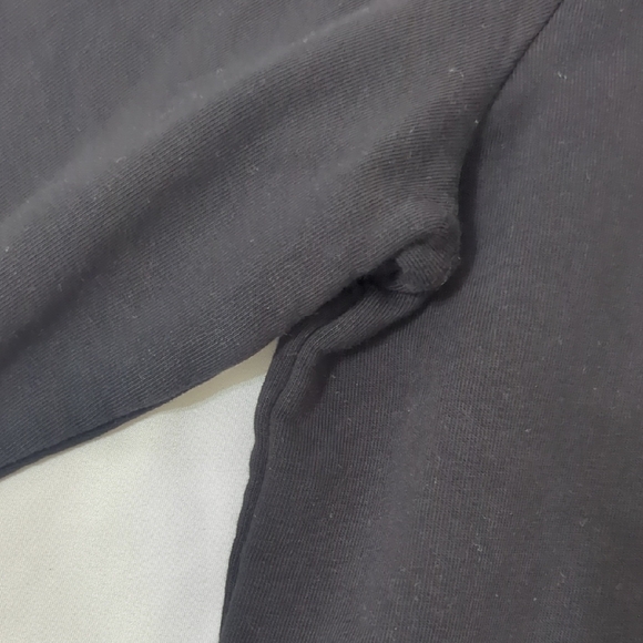 Pokemon Sweater With Pikachu Design, Color Black And Yellow, Size XXL - Picture 11 of 12